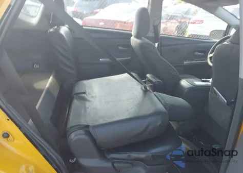 2013 Toyota Prius V Two из США, поврежденный, VIN JTDZN3EU3D3187132